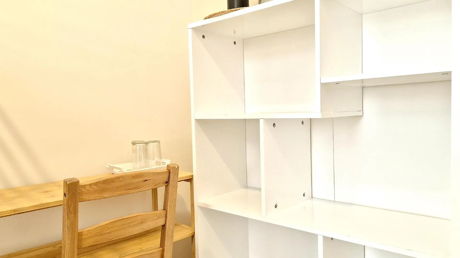Pini Hostel - Przytulne Pokoje W Centrum Krakowa