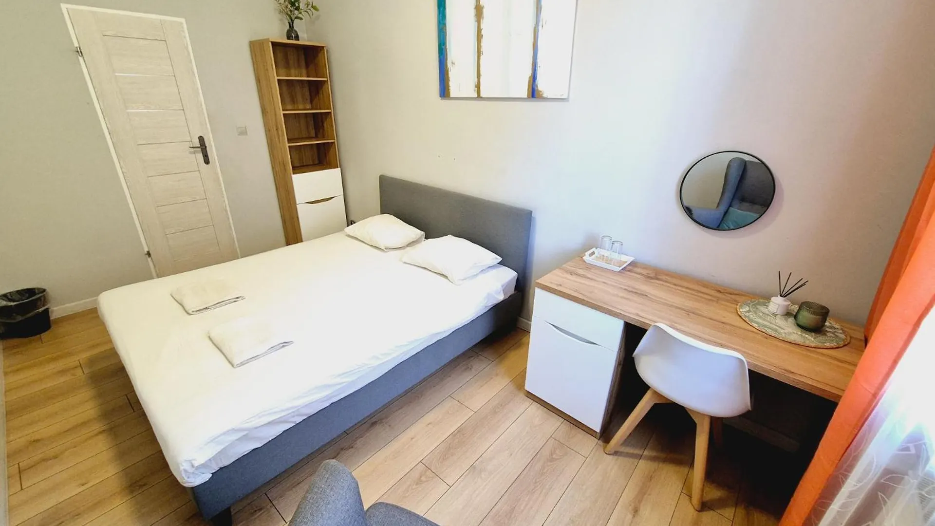 Pini Hostel - Przytulne Pokoje W Centrum Krakowa