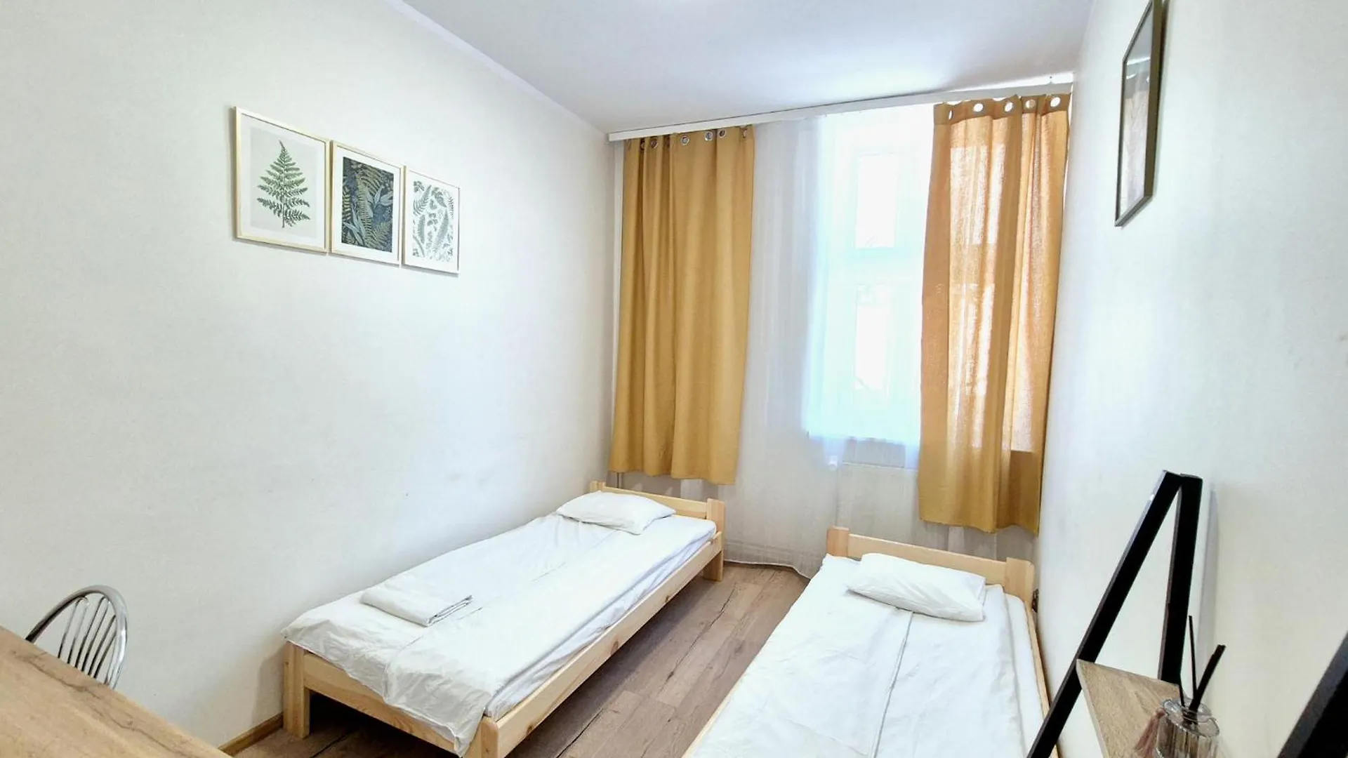 Pini Hostel - Przytulne Pokoje W Centrum Krakowa