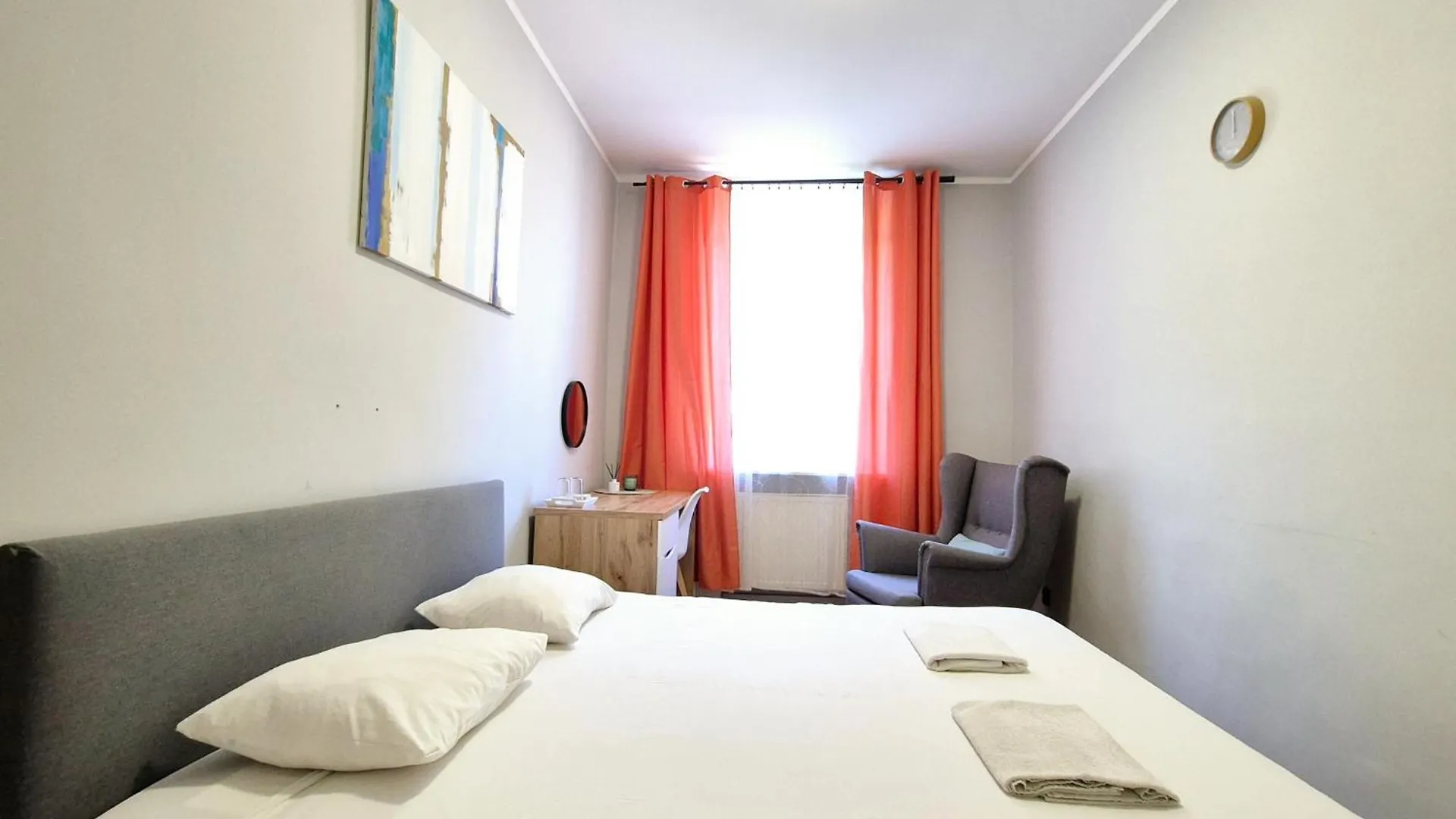 Pini Hostel - Przytulne Pokoje W Centrum Krakowa 0*, Krakow
