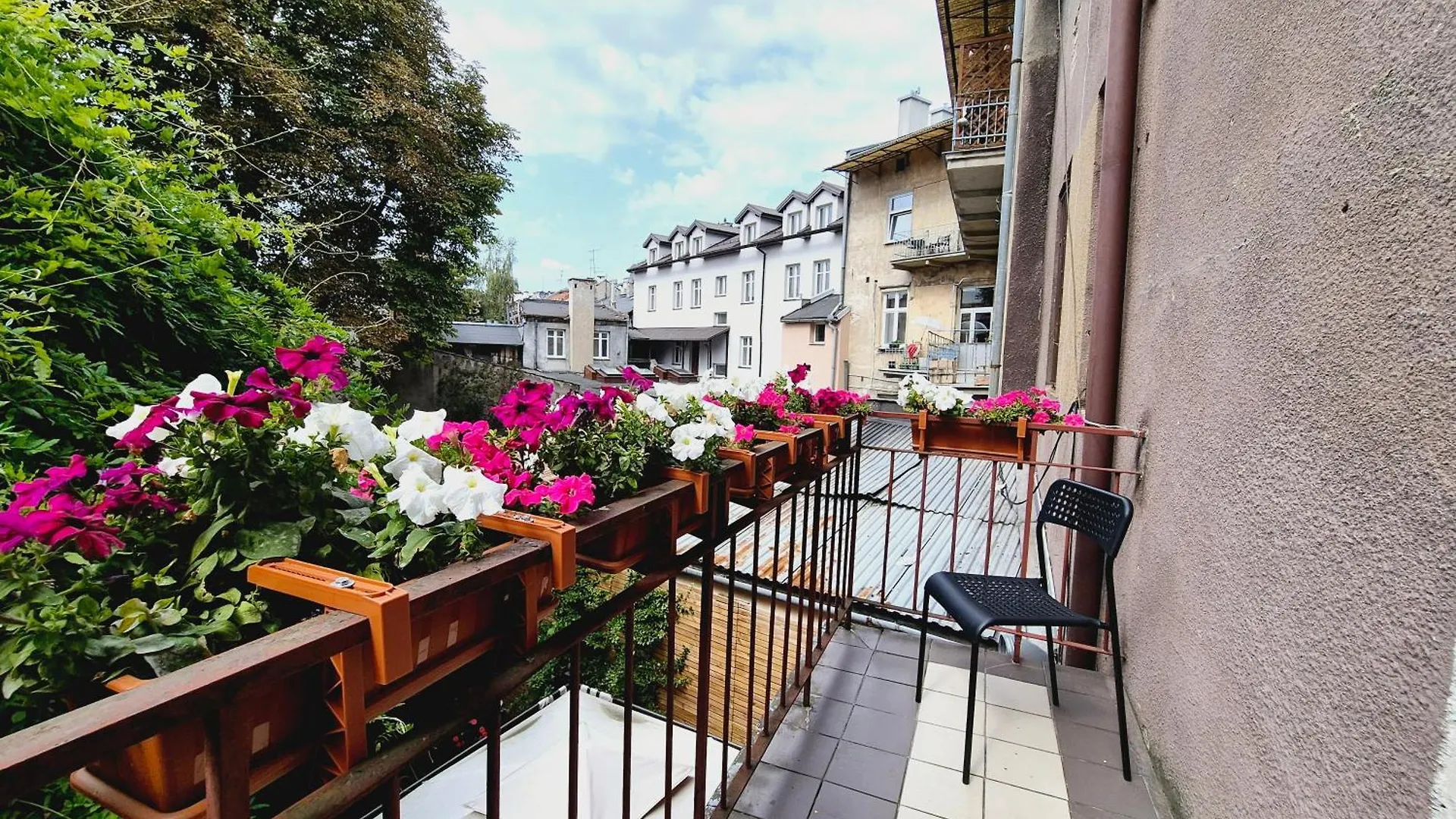 Pini Hostel - Przytulne Pokoje W Centrum Krakowa