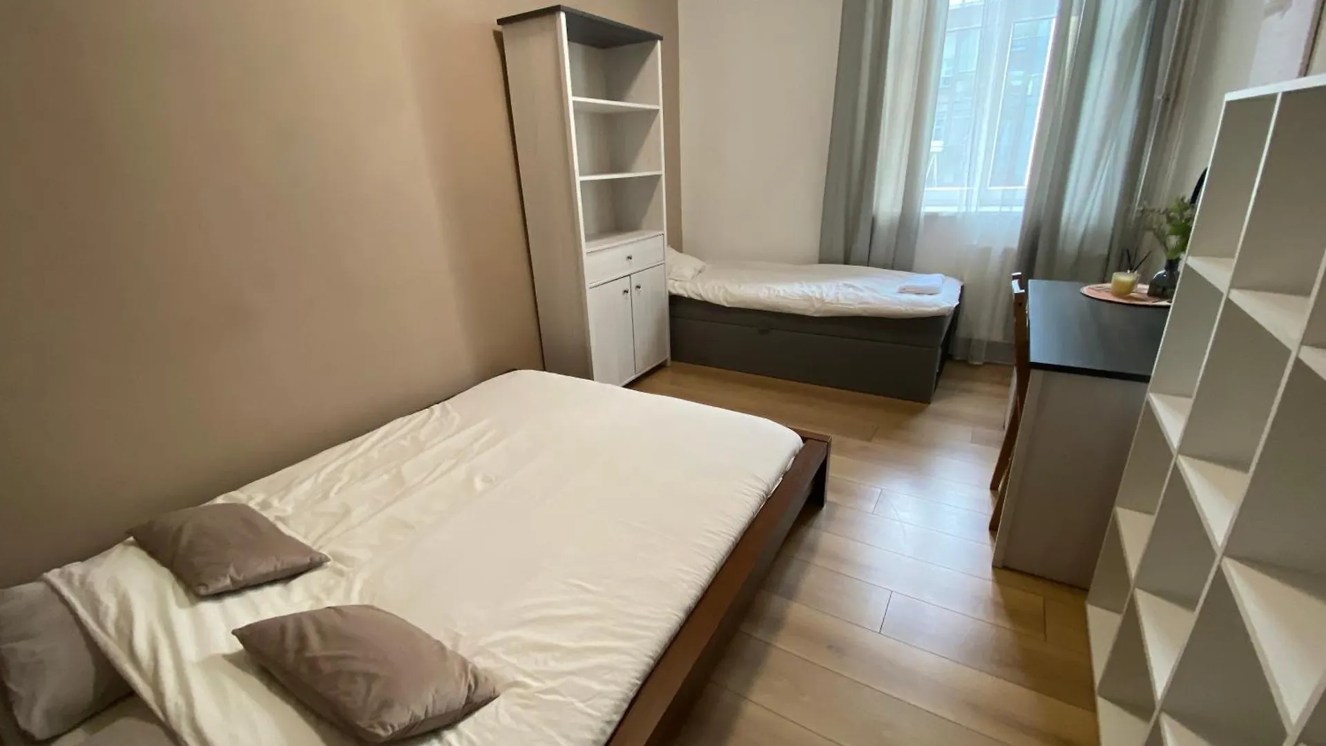 Pini Hostel - Przytulne Pokoje W Centrum Krakowa